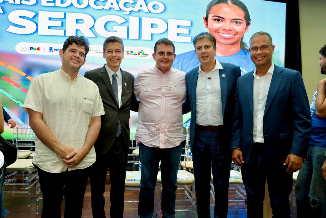 Thiago Correa participa da posse do reitor da UFS com presença do ministro Camilo Santana e reforça importância da universidade para Sergipe