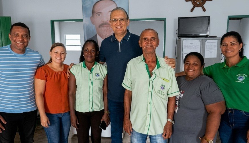 Fábio Henrique recebe apoio de pescadores durante agenda no interior de Sergipe